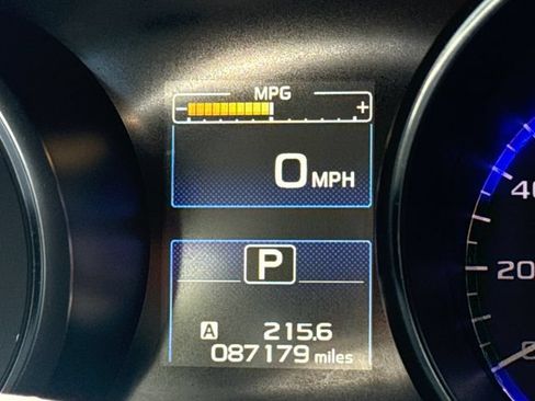 Used 2017 Subaru Outback 3.6R Limited AWD/4WD image 30
