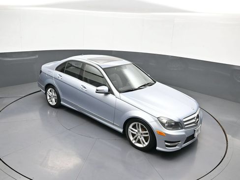 Used 2013 Mercedes-Benz C 300 4MATIC Sedan image 37