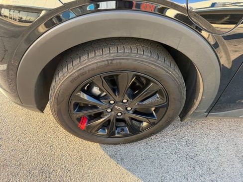 Used 2023 Chevrolet Bolt EUV Premier w/ Sun & Sound Package image 11