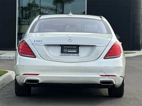 Used 2014 Mercedes-Benz S 550 Sedan image 4