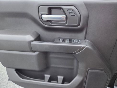 Used 2022 Chevrolet Silverado 1500 Custom image 23