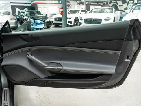 Used 2017 Ferrari 488 GTB RWD image 40