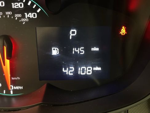 Used 2017 Chevrolet Sonic LS image 18