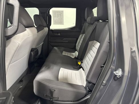 Used 2025 Toyota Tacoma TRD Sport image 25