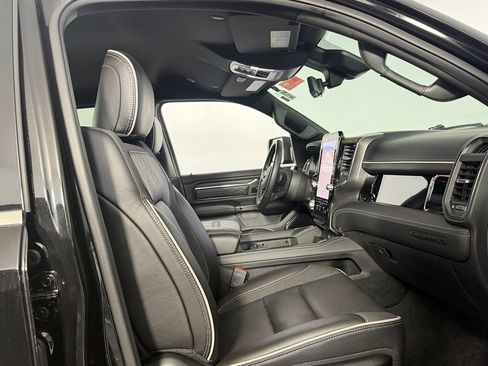 Used 2025 RAM 1500 Limited AWD/4WD image 31