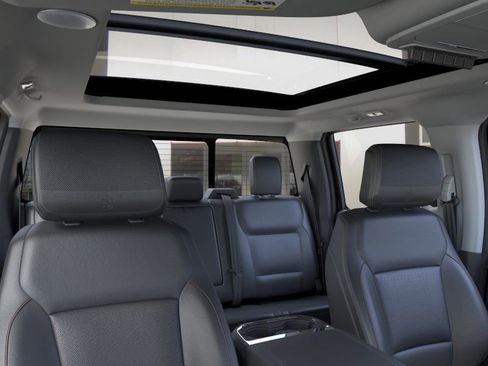 New 2025 Ford F250 Lariat w/ Lariat Ultimate Package image 44