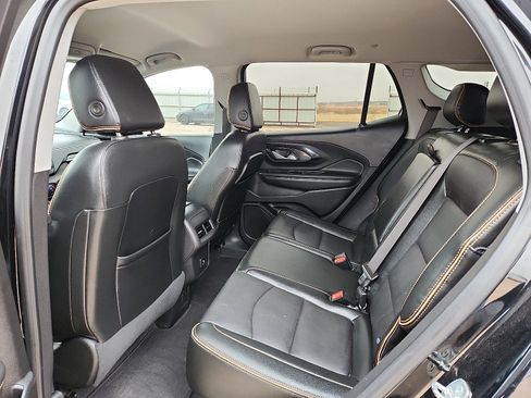 Used 2023 GMC Terrain AT4 image 9