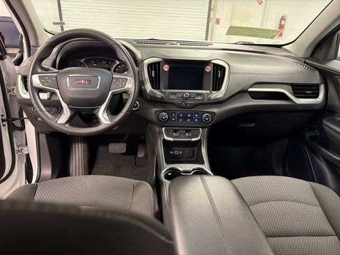 Used 2024 GMC Terrain SLE AWD/4WD image 28