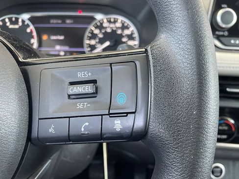 Certified 2023 Nissan Rogue SV FWD image 14