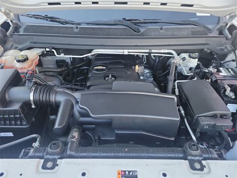 Used 2019 Chevrolet Colorado W/T image 24