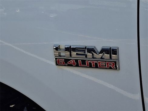 Used 2018 RAM 3500 Tradesman image 26