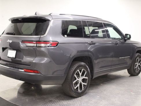 Used 2024 Jeep Grand Cherokee L Limited w/ Luxury Tech Group II image 7