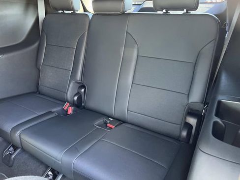 Used 2026 Buick Enclave Preferred w/ Power Package image 11