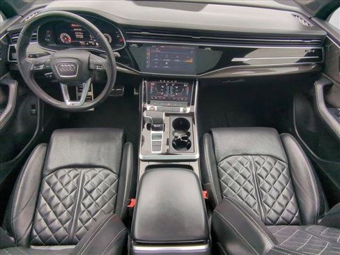 Used 2021 Audi SQ7 Premium Plus w/ Executive Package image 23