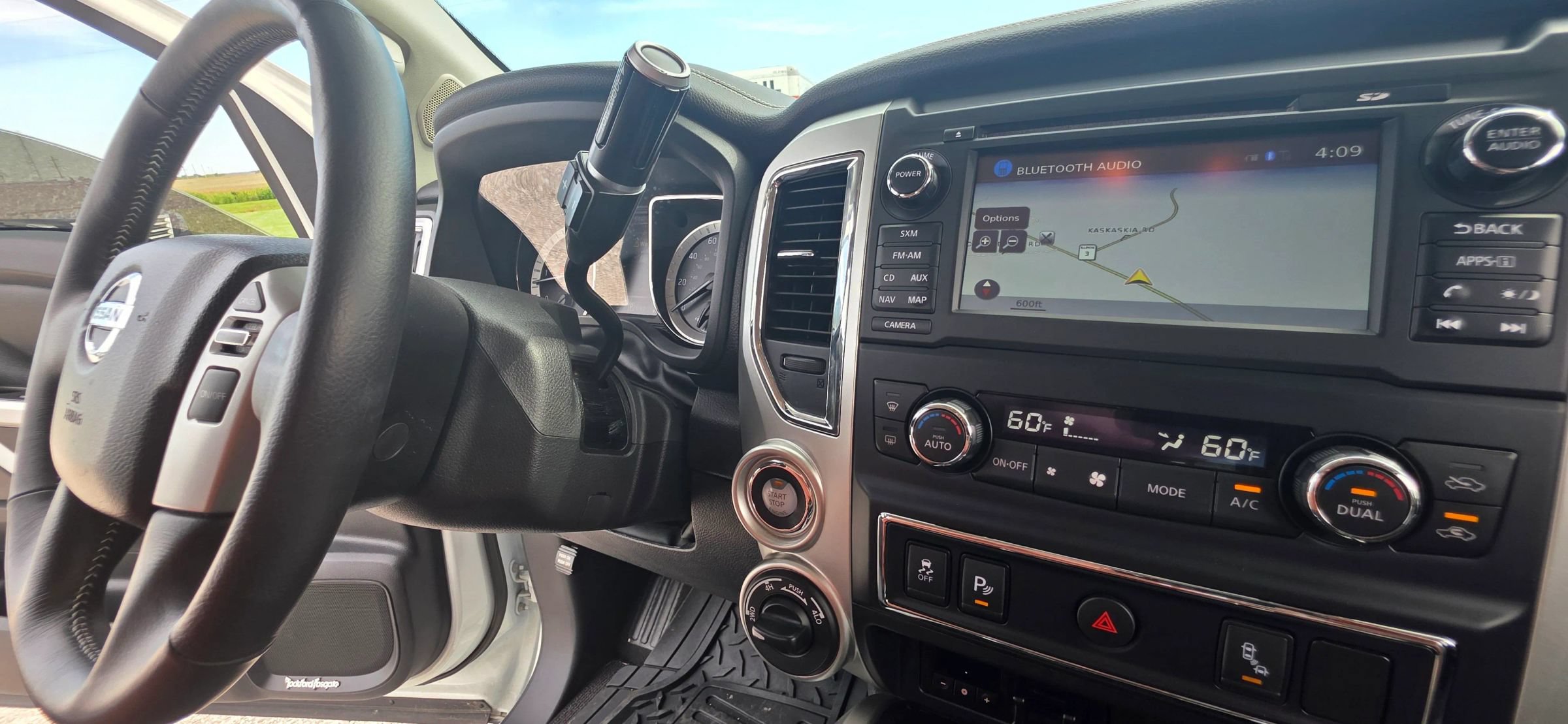Used 2018 Nissan Titan PRO-4X w/ Pro-4x Utility Package AWD/4WD image 17