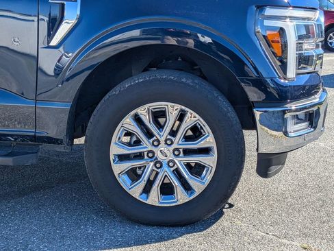 Used 2024 Ford F150 Lariat w/ FX4 Off-Road Package image 8