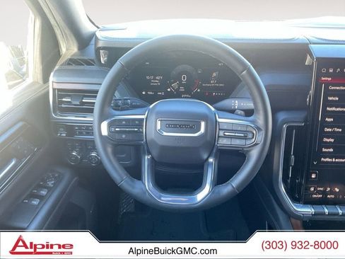 Used 2025 GMC Yukon Denali image 12