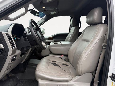 Used 2015 Ford F150 Lariat AWD/4WD image 4