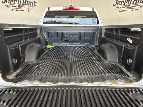 Used 2022 Chevrolet Colorado LT w/ Fleet Safety Package image 22