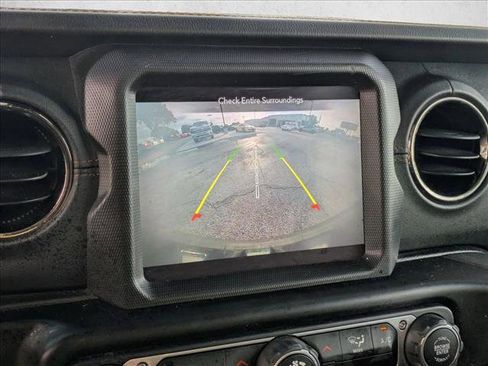 Used 2021 Jeep Wrangler Unlimited Sahara image 14