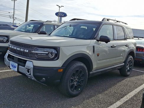 New 2025 Ford Bronco Sport Badlands w/ Badlands Tech Package AWD/4WD image 3