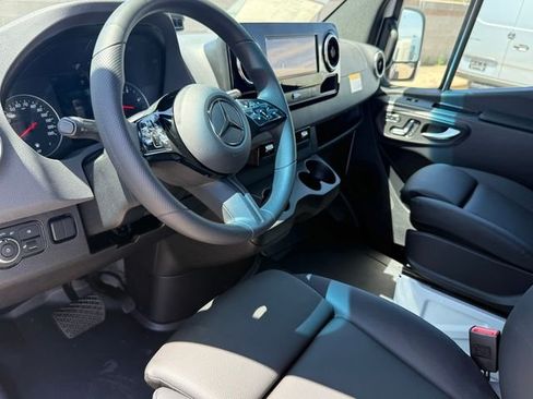 New 2026 Mercedes-Benz Sprinter 2500 image 10