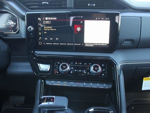 New 2026 GMC Sierra 1500 AT4X image 10