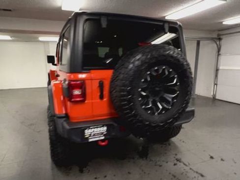 Used 2023 Jeep Wrangler Unlimited Rubicon w/ LED Lighting Group AWD/4WD image 7