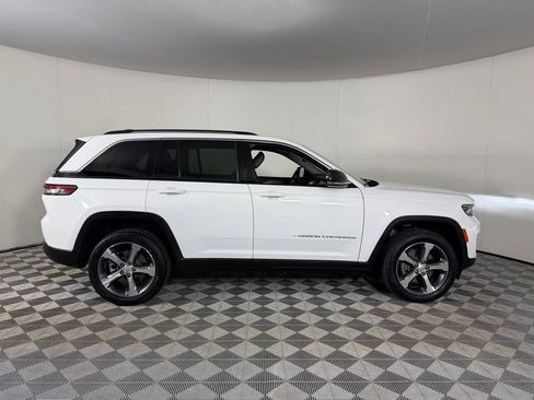 Used 2022 Jeep Grand Cherokee Limited 4xe image 6