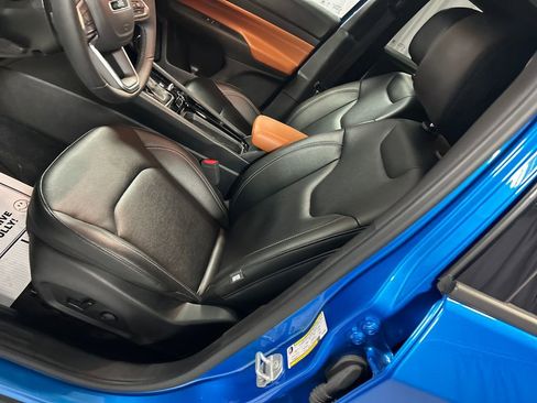 Used 2025 Jeep Compass Limited image 12