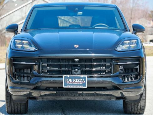 Certified 2025 Porsche Cayenne E-Hybrid Coupe image 7