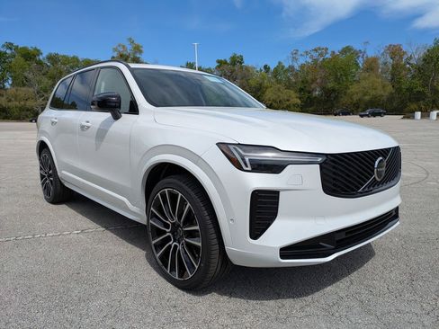 New 2026 Volvo XC90 B6 Ultra w/ Protection Package Premier AWD/4WD image 8
