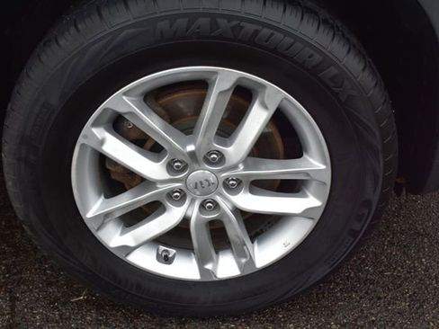 Used 2014 Kia Sorento LX image 41