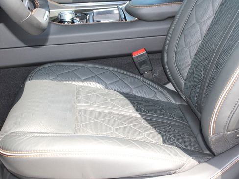 New 2025 Jeep Grand Wagoneer Series III w/ Rear Seat Video Group 1 image 35