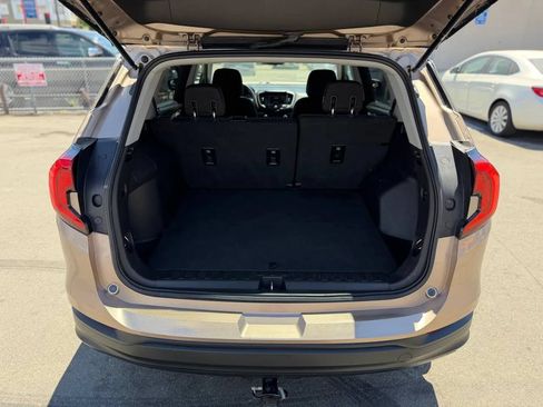 Used 2018 GMC Terrain SLE FWD image 30
