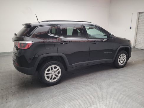 Used 2018 Jeep Compass Sport AWD/4WD image 10