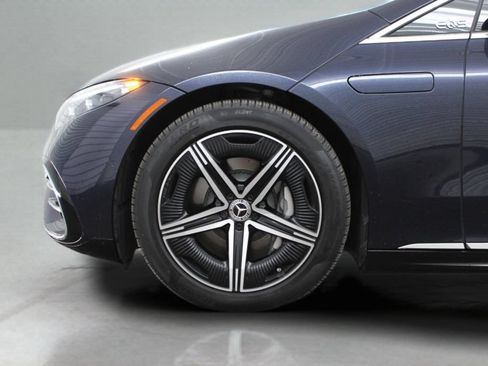 Used 2023 Mercedes-Benz EQS 580 4MATIC Sedan image 6