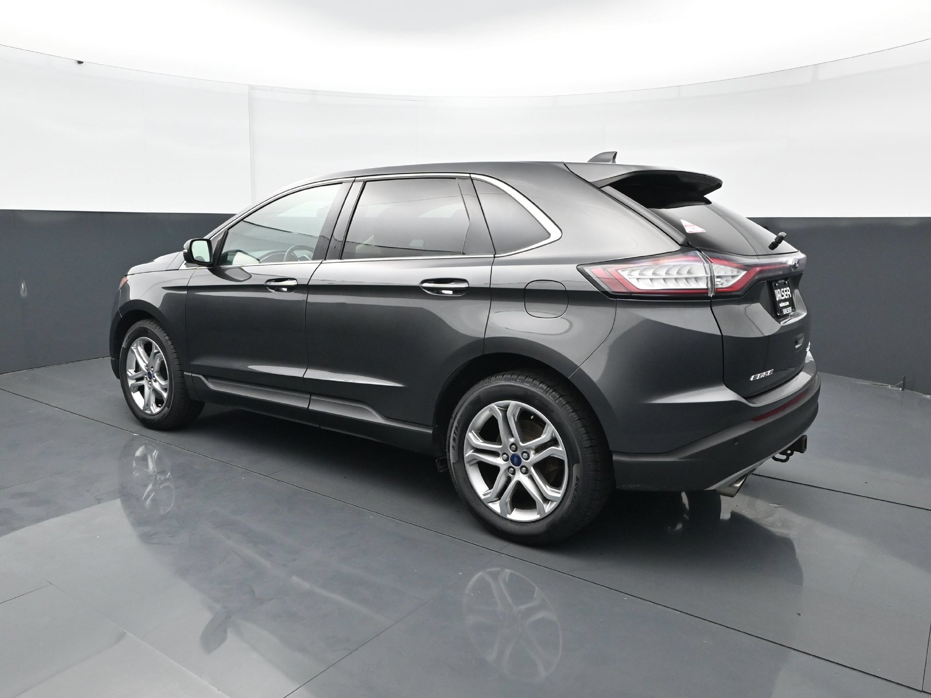 Used 2015 Ford Edge Titanium w/ Equipment Group 301A AWD/4WD image 4