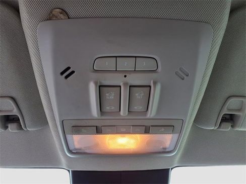 Used 2019 Buick Encore Essence w/ Experience Buick Package image 28