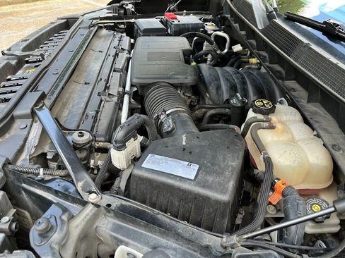 Used 2019 Chevrolet Silverado 1500 LT w/ All-Star Edition image 28