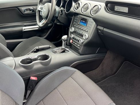 Used 2015 Ford Mustang Coupe image 15