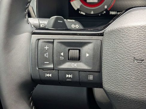 Used 2026 Nissan Pathfinder SL FWD image 23