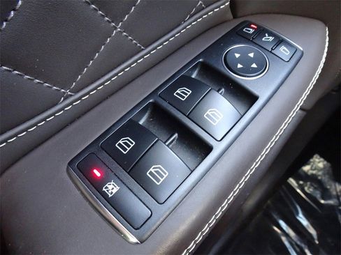 Used 2019 Mercedes-Benz GLS 550 4MATIC image 25