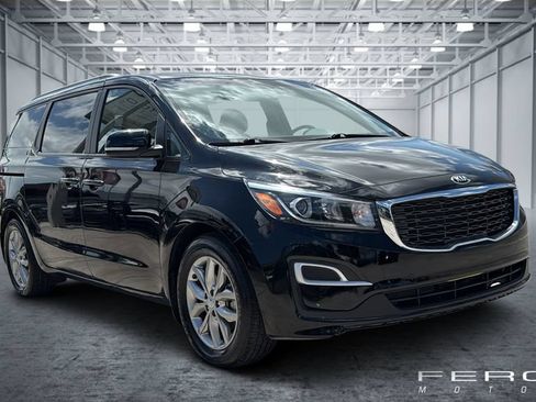 Used 2020 Kia Sedona EX FWD image 7