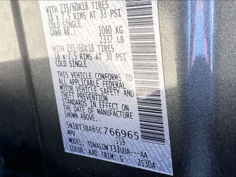 Used 2025 Nissan Rogue SV FWD image 32