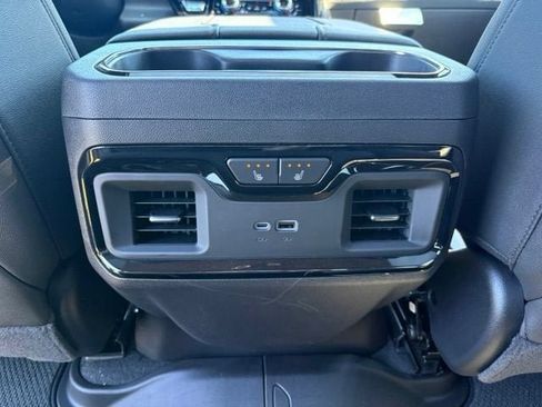 New 2026 GMC Sierra 1500 AT4 w/ Technology Package AWD/4WD image 17