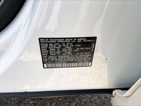 Used 2021 Volkswagen Atlas SE w/ Panoramic Sunroof Package FWD image 16