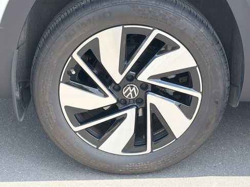 Used 2024 Volkswagen Atlas SEL AWD/4WD image 10