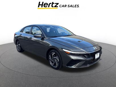 Used 2025 Hyundai Elantra Limited