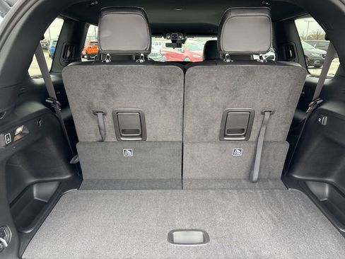 New 2026 Jeep Grand Cherokee L Laredo image 11